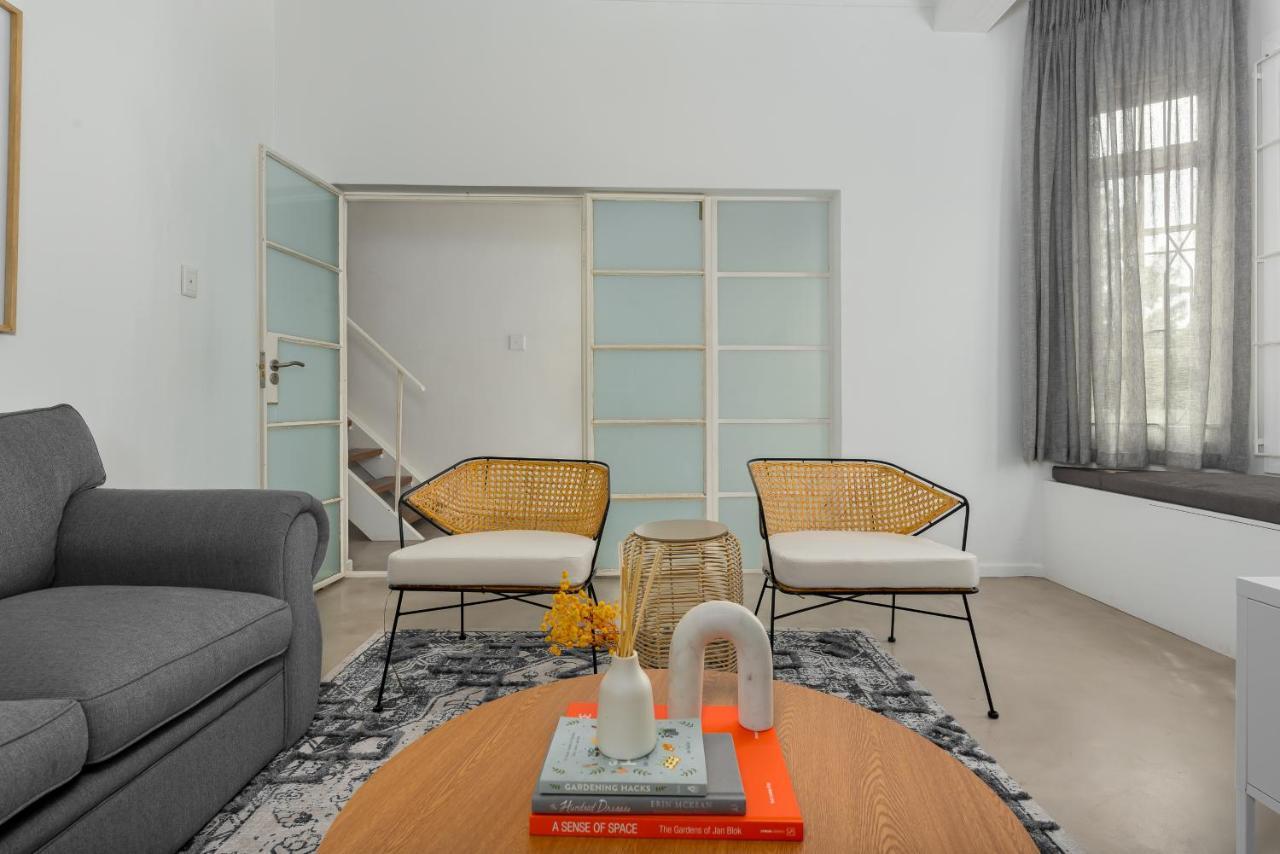 Bryant Street 56 Apartment *